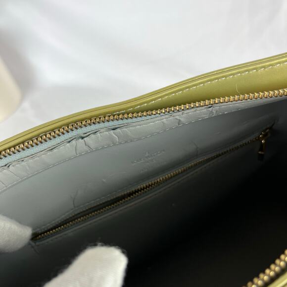 LOUIS VUITTON Vintage Vernis Houston Tote Green Patent Leather Bag With COA - Picture 3 of 15
